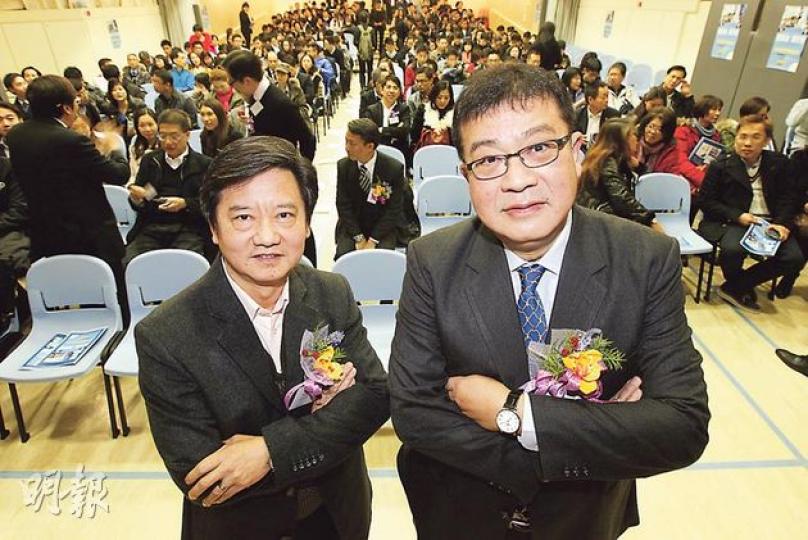 資深投資者黎永滔（左）表示不排除工商舖市場有「小陽春」，但建議投資者要量力而為。右為紀惠集團副主席湯文亮。（李紹昌攝）