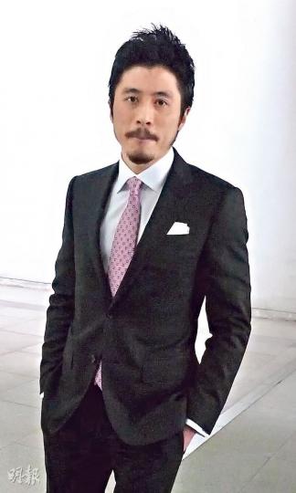 身為第二份遺囑執行人的陶沈榮（圖），昨由前律政司長、資深大律師黃仁龍代表。（謝美琳攝） 曾經營製衣生意的榮秀蘭現年63歲，昨以一身時尚打扮，由數名男女親友陪同到庭。（謝美琳攝）