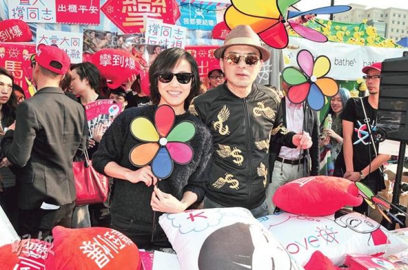 何韻詩與黃耀明繼續爭取同志平權。(攝影:梁迺楠) 何韻詩與黃耀明繼續爭取同志平權。(攝影:梁迺楠)