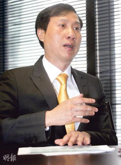 剛升任美聯住宅部行政總裁布少明接受本報訪問時稱,為順應市况,首季會增加10隊主力一手的銷售隊伍,令總數增至20隊,合共200人,創下2003年以來新高。(李紹昌攝) 剛升任美聯住宅部行政總裁布少明接受本報訪問時稱,為順應市况,首季會增加10隊主力一手的銷售隊伍,令總數增至20隊,合共200人,創下2003年以來新高。(李紹昌攝)