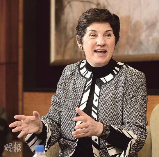 高盛私人財富管理首席投資官Sharmin 估計，美股未來一段時間會十分波動，由現時水平下行5%機率達100%，下跌10%機率亦有63%，惟她強調非代表升市完結，只是市場正常波動。（陳淑安攝）