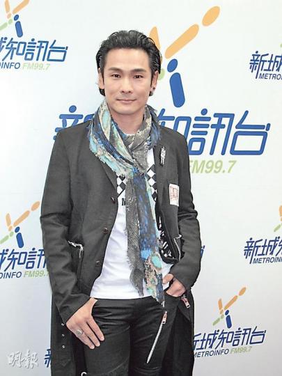 杜德偉為了個唱而喼弗。(攝影/記者:鍾一虹) 杜德偉為了個唱而喼弗。(攝影/記者:鍾一虹)