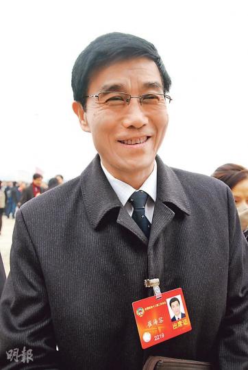 中紀委第四室(預防室)前主任崔海容表示,中央正全力為誓言蒼蠅老虎一起打的習近平編織關權力的「籠子」。(明報記者攝) 中紀委第四室(預防室)前主任崔海容表示,中央正全力為誓言蒼蠅老虎一起打的習近平編織關權力的「籠子」。(明報記者攝)