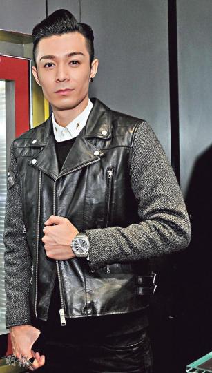 周柏豪到夜店樂意與女粉絲合照。（攝影/記者：楊安莉）