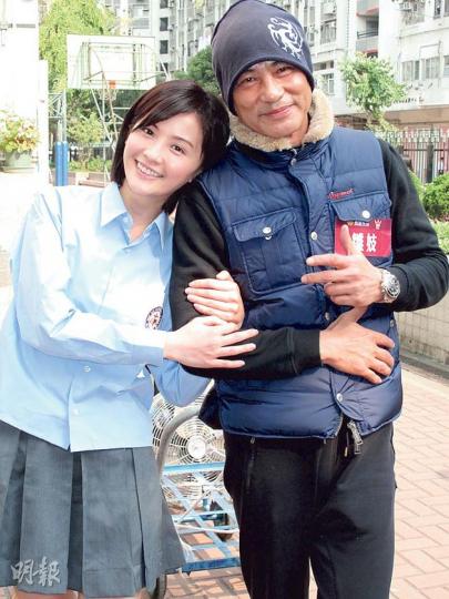 穿上校服的阿Sa，在電影《雛妓》中與任達華演情侶。（攝影/記者﹕柯美）