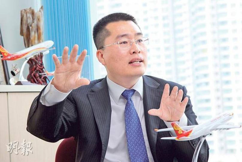 港航商務總監李殿春（圖）表示，港航與香港快運及海航共享網絡資源，獲得價格優勢。目前港航在內地有15條航線，李殿春稱逾10條航線與海航代碼共享，產品包括從內地城市經海航航班飛至深圳，再由香港飛回出發地的來回機票。（林俊源攝）