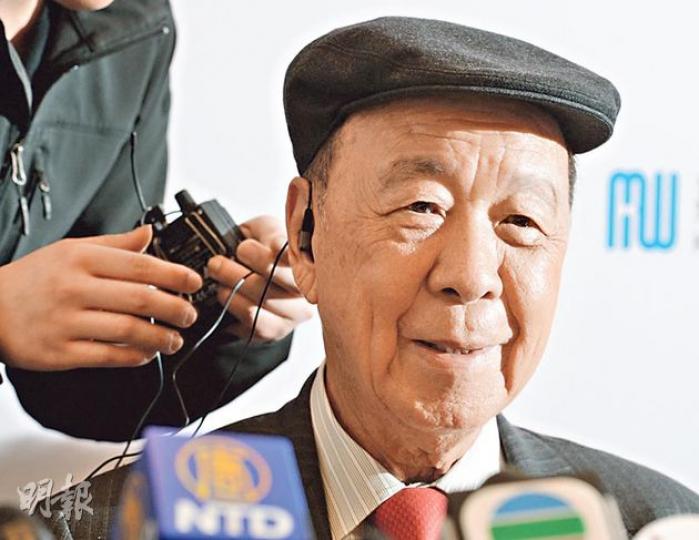 嘉華國際主席呂志和認為，本港缺乏創新，但同時笑言「嘉華其實沒創新，只不過是改良」。他稱，若能夠在傳統業務上改良，亦能令生意做得更好。（劉焌陶攝）