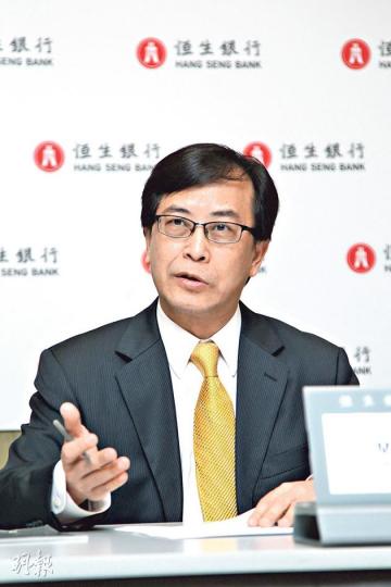 恒生銀行執行董事兼零售銀行及財富管理業務主管陳力生表示,為提升服務質素,今年銷售團隊將增聘兩成人手。(林俊源攝) 恒生銀行執行董事兼零售銀行及財富管理業務主管陳力生表示,為提升服務質素,今年銷售團隊將增聘兩成人手。(林俊源攝)