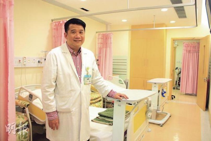 東區醫院臨牀腫瘤科助理社工主任蕭貞健表示，末期癌症病人的家屬面對摯親在倒數生命，可以一句道謝或抱歉代替「你安心去吧」等說話，盡力解開埋藏心底的死結，避免事情以遺憾告終。（錢瑋琪攝） 