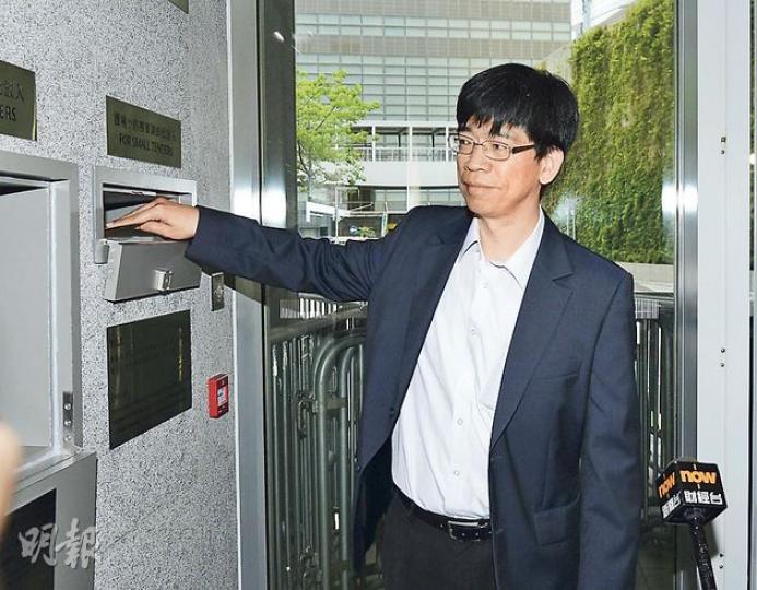 中資財團積極搶購啟德地，保利置業昨日亦派代表到場入標競投啟德第1H區3號地盤。（陳淑安攝）