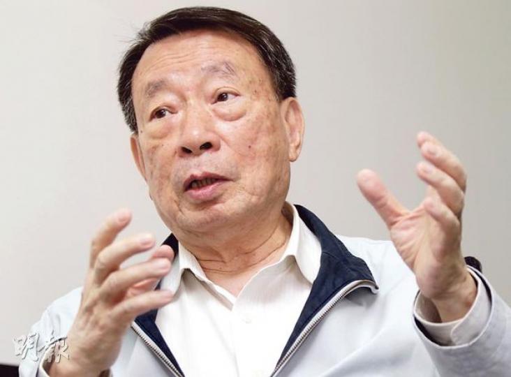 港大社工及社會行政學系講座教授周永新強調退保制度「不能再原地踏步」,否則「仲衰過政改」,研究會提出具體實在的建議方案,並帶出社會分歧以集中處理、找尋出路。(郭慶輝攝)(明報製圖) 港大社工及社會行政學系講座教授周永新強調退保制度「不能再原地踏步」,否則「仲衰過政改」,研究會提出具體實在的建議方案,並帶出社會分歧以集中處理、找尋出路。(郭慶輝攝)(明報製圖)