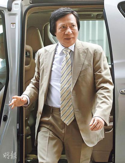 新地聯席主席郭炳江昨回應記者提問稱不會出席維園六四晚會,並稱「咁快已經25周年」。(李紹昌攝) 新地聯席主席郭炳江昨回應記者提問稱不會出席維園六四晚會,並稱「咁快已經25周年」。(李紹昌攝)