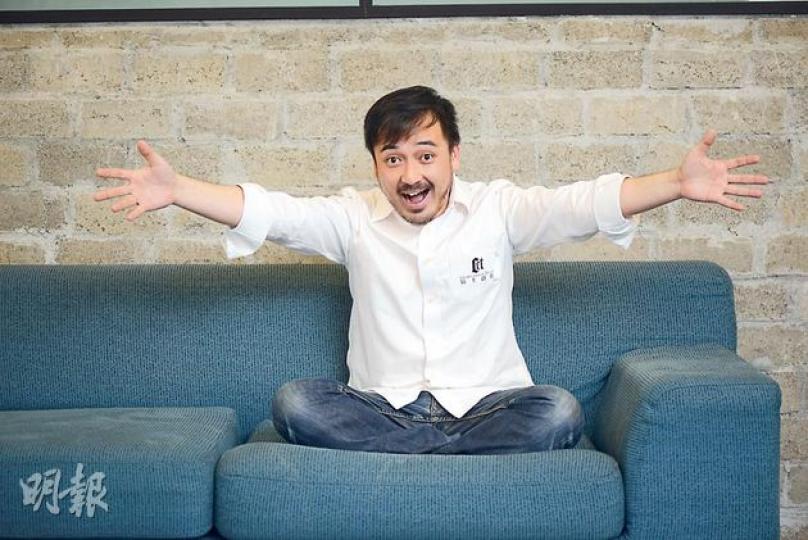Simon平日最愛扮鬼臉,每次也逗得兒子煦耀咯咯大笑。(陳淑安攝) Simon平日最愛扮鬼臉,每次也逗得兒子煦耀咯咯大笑。(陳淑安攝)