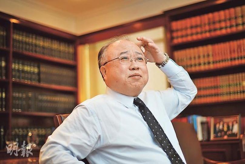 行會成員、政協委員廖長城說,2017年特首選舉方案只是起步,不是終點,呼籲各界不要因為普選方案不符理想便否決,指提名委員會的組成在2017年仍然可以改進。(盧翊銘攝) 行會成員、政協委員廖長城說,2017年特首選舉方案只是起步,不是終點,呼籲各界不要因為普選方案不符理想便否決,指提名委員會的組成在2017年仍然可以改進。(盧翊銘攝)