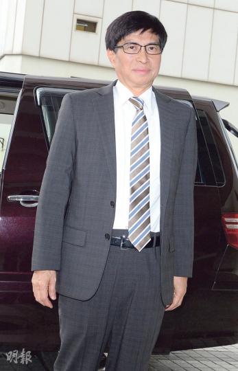 陳鉅源名下於巴哈馬群島註冊的公司Villalta Inc.,被指以迂迴方式轉款予關雄生,協助輸送850萬元予許仕仁。代表律師指陳從無隱瞞控制該公司的戶口。(劉焌陶攝) 陳鉅源名下於巴哈馬群島註冊的公司Villalta Inc.,被指以迂迴方式轉款予關雄生,協助輸送850萬元予許仕仁。代表律師指陳從無隱瞞控制該公司的戶口。(劉焌陶攝)