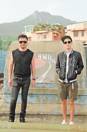 艾威與曾國祥因合作拍《獅子山下2014》而認識,兩人共通點是在娛樂圈由低做起,實現了拼搏的獅子山下精神。(攝影﹕孫華中) 艾威眼中的「獅子山下精神代表人物」是王維基,指對方由推銷員做到上巿公司主席,仍不斷求進步。(攝影﹕孫華中) 曾國祥眼中的「獅子山下精神代表人物」是父親曾志偉,自己入娛樂圈亦跟父親一樣由零開始,以拼博精神一步步由低做起。(攝影﹕孫華中) 艾威與曾國祥因合作拍《獅子山下2014》而認識,兩人共通點是在娛樂圈由低做起,實現了拼搏的獅子山下精神。(攝影﹕孫華中) 艾威眼中的「獅子山下精神代表人物」是王維基,指對方由推銷員做到上巿公司主席,仍不斷求進步。(攝影﹕孫華中) 曾國祥眼中的「獅子山下精神代表人物」是父親曾志偉,自己入娛樂圈亦跟父親一樣由零開始,以拼博精神一步步由低做起。(攝影﹕孫華中)