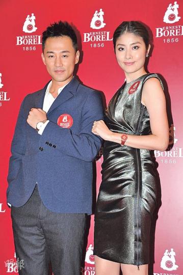 林峯、Kelly盛裝出席腕表品牌周年晚宴,前者更在晚宴上唱歌跳舞助興。(攝影﹕鍾偉茵) 趙雅芝與德國體操型男阮馬素在晚宴上合照。(攝影﹕鍾偉茵) 林峯、Kelly盛裝出席腕表品牌周年晚宴,前者更在晚宴上唱歌跳舞助興。(攝影﹕鍾偉茵) 趙雅芝與德國體操型男阮馬素在晚宴上合照。(攝影﹕鍾偉茵)