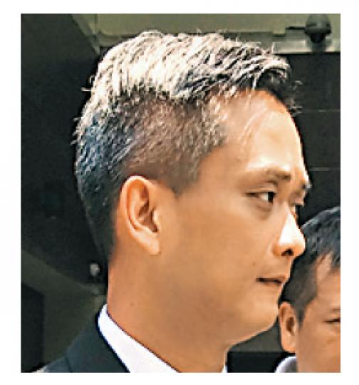 被告朱仲明案發時任偵緝警長,居於秀茂坪紀律部隊宿舍,現已被停職。(田青青攝) 被告朱仲明案發時任偵緝警長,居於秀茂坪紀律部隊宿舍,現已被停職。(田青青攝)