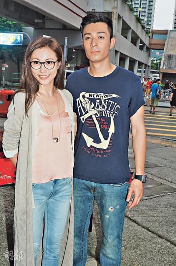劉心悠及周柏豪演夫婦有新鮮感。（攝影：梁迺楠）盧頌之（左）性感出擊，師姐何佩瑜（右）也甘拜下風。（攝影：梁迺楠）
