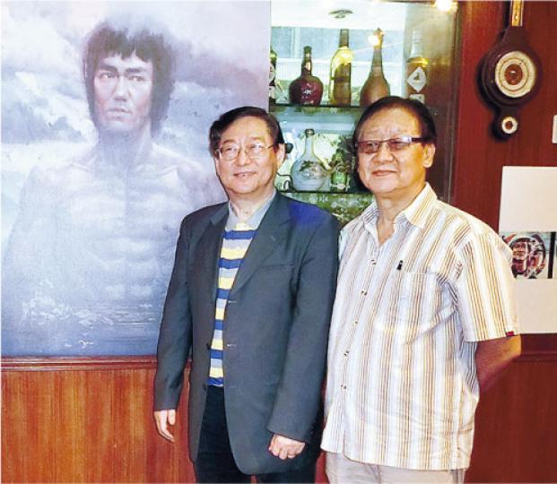 張同祖(右)與吳思遠出席紀念李小龍的活動,懷緬一代功夫巨星。(攝影/記者:柯美) 張同祖(右)與吳思遠出席紀念李小龍的活動,懷緬一代功夫巨星。(攝影/記者:柯美)