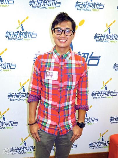 鄭俊弘笑言只要穿上細碼衣服,就能予人大隻感覺。(攝影/記者﹕孫慧莊) 鄭俊弘笑言只要穿上細碼衣服,就能予人大隻感覺。(攝影/記者﹕孫慧莊)