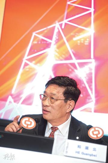 中銀香港上半年內地業務的減值貸款比率大幅增至1.58%,總裁和廣北(圖)表示,下半年會控制貸款增幅,相信不良率不會大幅增加。(胡景禧攝) 中銀香港上半年內地業務的減值貸款比率大幅增至1.58%,總裁和廣北(圖)表示,下半年會控制貸款增幅,相信不良率不會大幅增加。(胡景禧攝)