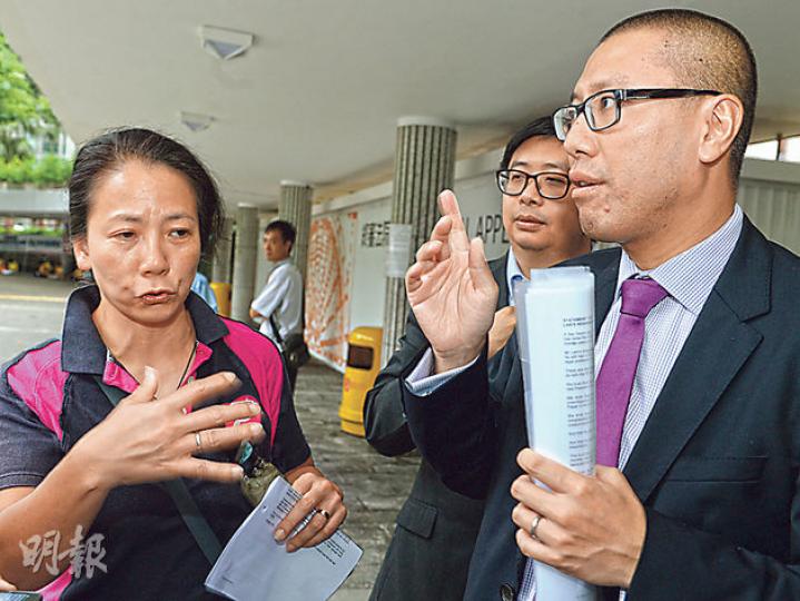 發起聯署召開特別會員大會的任建峰(右)、吳少(左)表示,林新強尊重會員意見,辭任會長做法正確。二人異口同聲指無意加入理事會。吳少雲笑言,這些機會應留予年輕律師;任建峰說,律師會是政治中立,他不欲犧牲個人言論自由加入理事會。(劉焌陶攝) 發起聯署召開特別會員大會的任建峰(右)、吳少(左)表示,林新強尊重會員意見,辭任會長做法正確。二人異口同聲指無意加入理事會。吳少雲笑言,這些機會應留予年輕律師;任建峰說,律師會是政治中立,他不欲犧牲個人言論自由加入理事會。(劉焌陶攝)