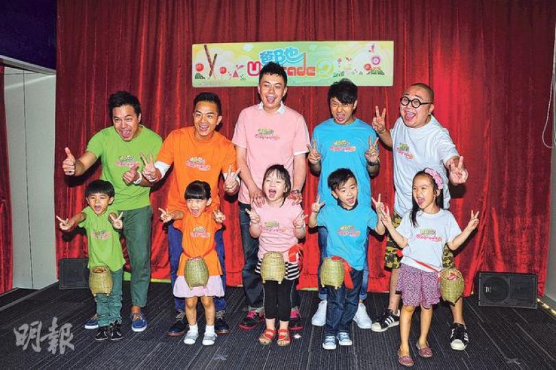 5個藝員爸爸章志文(左起)、胡諾言、李霖恩、林子博及阿Bob帶同小朋友拍《爸B也Upgrade2》。(攝影/記者:陳釗) 5個藝員爸爸章志文(左起)、胡諾言、李霖恩、林子博及阿Bob帶同小朋友拍《爸B也Upgrade2》。(攝影/記者:陳釗)