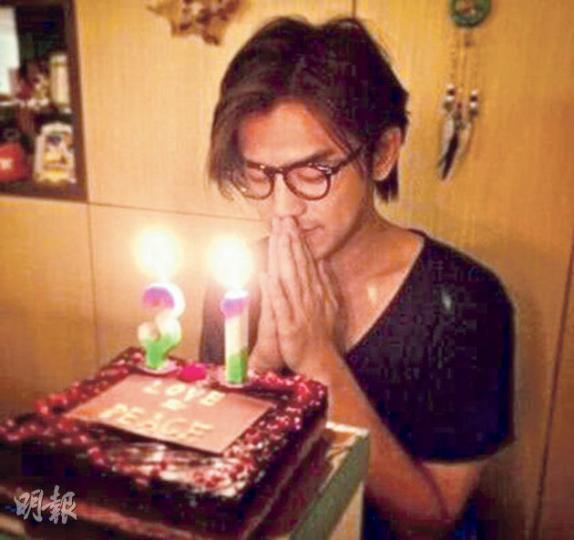 陳柏霖昨日31歲生日,他許願希望大家都好好的,世界都好好的。(微博圖片)霆鋒與師妹洛詩於《一生一世》合作。(微博圖片)身材出眾的Yijo於微博內有與柯震東的合照。(微博圖片) 陳柏霖昨日31歲生日,他許願希望大家都好好的,世界都好好的。(微博圖片)霆鋒與師妹洛詩於《一生一世》合作。(微博圖片)身材出眾的Yijo於微博內有與柯震東的合照。(微博圖片)