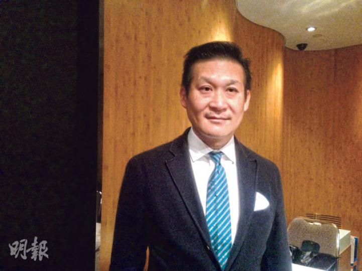 陳樹渠長子陳耀璋昨親到拍賣場,以3100萬元投得碧林大廈一單位,成交價屬市價水平。(方可兒攝) 陳樹渠長子陳耀璋昨親到拍賣場,以3100萬元投得碧林大廈一單位,成交價屬市價水平。(方可兒攝)