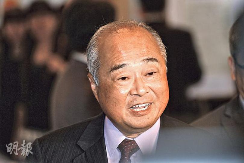 港交所主席周松崗出席恒生指數50周年酒會表示,目前「滬港通」所有測試工作已經完成,但未敲定開通的具體日期。現在正就日前公布的草擬規則修改徵求業界意見,期望在10月底之前通過證監會審批。(李紹昌攝) 港交所主席周松崗出席恒生指數50周年酒會表示,目前「滬港通」所有測試工作已經完成,但未敲定開通的具體日期。現在正就日前公布的草擬規則修改徵求業界意見,期望在10月底之前通過證監會審批。(李紹昌攝)
