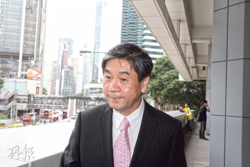 周富祥(圖)指廉署去年6月搜查其寓所及座駕,檢走的其中一份文件受法律專業特權保護,應予保密,要求取回。(林俊源攝) 周富祥(圖)指廉署去年6月搜查其寓所及座駕,檢走的其中一份文件受法律專業特權保護,應予保密,要求取回。(林俊源攝)