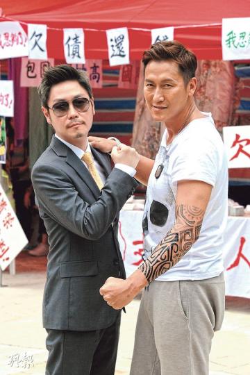 李思捷(左)與馬德鐘(右)於新劇中合作,希望擦出演技火花。(攝影/記者:陳釗)翟威廉演示威工人,七情上面。(攝影/記者:陳釗) 李思捷(左)與馬德鐘(右)於新劇中合作,希望擦出演技火花。(攝影/記者:陳釗)翟威廉演示威工人,七情上面。(攝影/記者:陳釗)