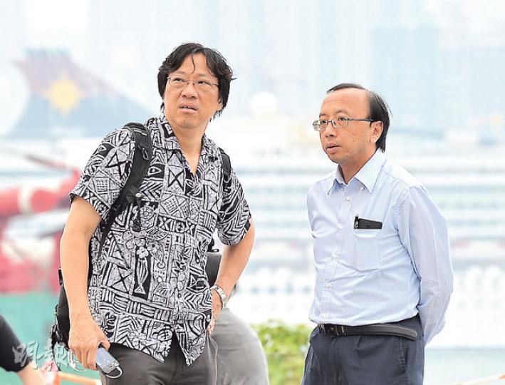 監警會委員張達明昨以個人身分到金鐘政總外的佔領區觀察,未有評論警方前晚在旺角及銅鑼灣衝突的執法手法。(葉家豪攝) 監警會委員張達明昨以個人身分到金鐘政總外的佔領區觀察,未有評論警方前晚在旺角及銅鑼灣衝突的執法手法。(葉家豪攝)