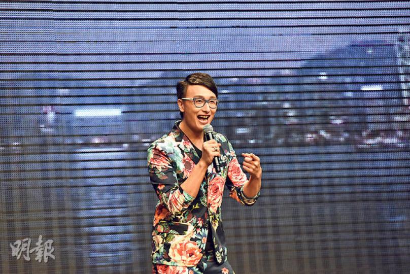 杜浚斌表示關心佔領行動的新聞,綵排時聽聞旺角發生打架事件,也很擔心,完騷後或會去現場看看。(攝影/記者:楊安莉) 杜浚斌表示關心佔領行動的新聞,綵排時聽聞旺角發生打架事件,也很擔心,完騷後或會去現場看看。(攝影/記者:楊安莉)