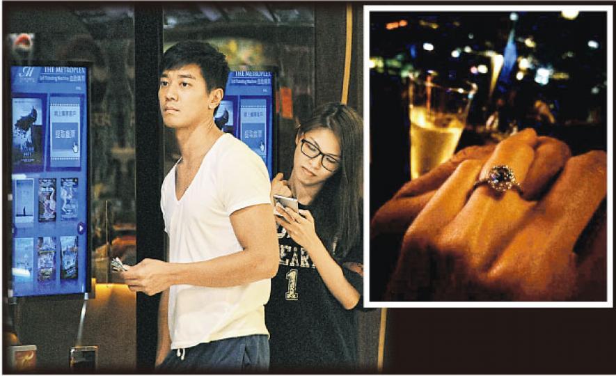 黎諾懿一句「執子之手,與子偕老」,加上這枚又大又閃的鑽戒,相信準新娘李潔瑩已經甜到漏。(微博圖片) 黎諾懿一句「執子之手,與子偕老」,加上這枚又大又閃的鑽戒,相信準新娘李潔瑩已經甜到漏。(微博圖片)