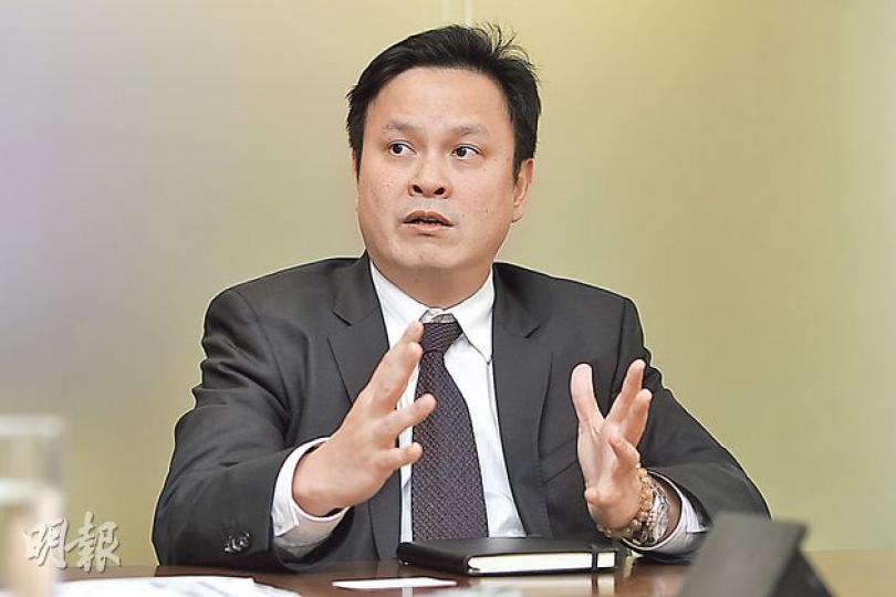 宏利資產管理大中華區股票投資部執行總監謝企剛表示,所謂「揸得多不如揸得好」,將股票數目收窄至50至60隻。(李紹昌攝) 宏利資產管理大中華區股票投資部執行總監謝企剛表示,所謂「揸得多不如揸得好」,將股票數目收窄至50至60隻。(李紹昌攝)