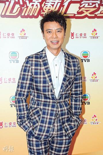 李克勤指其銅鑼灣食店之前生意很好,故暫時仍可補償目前的損失。(攝影﹕娛樂組) 李克勤指其銅鑼灣食店之前生意很好,故暫時仍可補償目前的損失。(攝影﹕娛樂組)