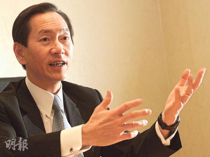 本港泰國商會主席兼行政會議成員陳智思認為,「佔中」發展至今,各方如何落台變得比過往複雜,問題難解。(劉焌陶攝) 本港泰國商會主席兼行政會議成員陳智思認為,「佔中」發展至今,各方如何落台變得比過往複雜,問題難解。(劉焌陶攝)