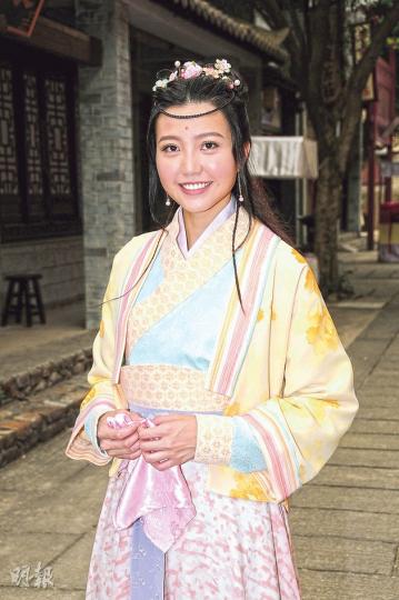 吳若希昨日在電視城開工,逐一澄清不實報道。(攝影/記者:梁榮達)星夢娛樂CEO何哲圖稱唱片公司不阻止吳若希正常拍拖。(攝影/記者:梁榮達) 吳若希昨日在電視城開工,逐一澄清不實報道。(攝影/記者:梁榮達)星夢娛樂CEO何哲圖稱唱片公司不阻止吳若希正常拍拖。(攝影/記者:梁榮達)