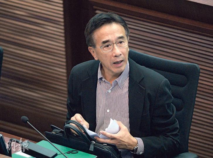 自由黨黨魁田北俊指出,如果特首梁振英繼續做特首,香港將多方面分化,國際形象只會愈來愈差,故梁振英倒不如考慮辭職。(盧翊銘攝) 自由黨黨魁田北俊指出,如果特首梁振英繼續做特首,香港將多方面分化,國際形象只會愈來愈差,故梁振英倒不如考慮辭職。(盧翊銘攝)