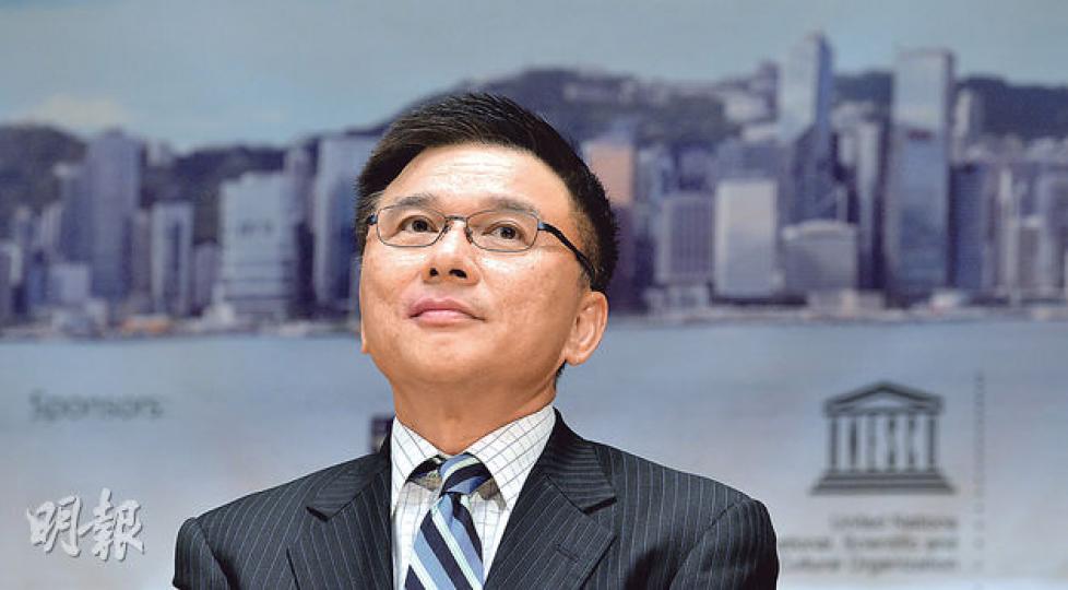 署理財政司司長陳家強認為，滬港通延遲開通未必與佔領行動有關，強調政府會繼續爭取早日開通，但現時並無時間表。（鄧宗弘攝）