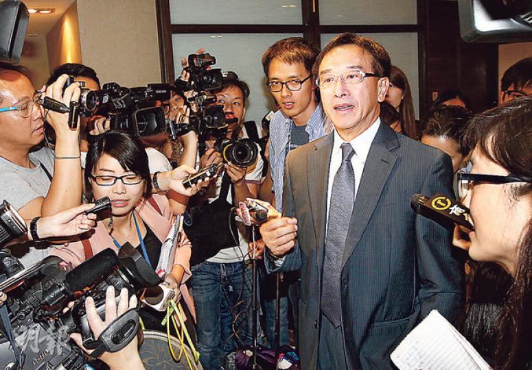 田北俊被免政協委員的消息前日傳出後，一直未有回應，他昨現身回應事件時即引起傳媒追訪。（李紹昌攝）
