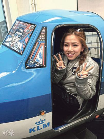 G.E.M.相信香港會有更美麗的未來。（微博圖片）