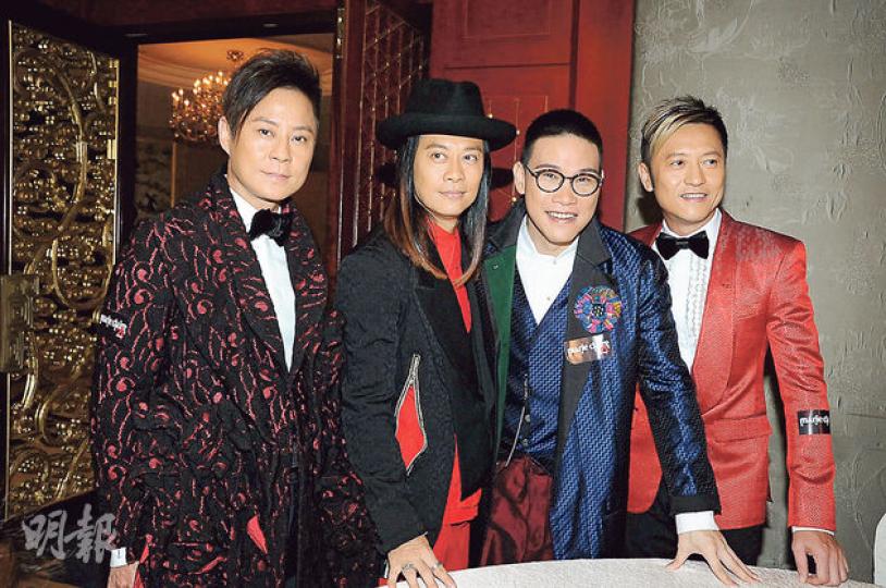 蘇永康下月結婚,草蜢將是兄弟團一分子。(攝影﹕鍾偉茵)馬詩慧穿上透視裝性感現身。(攝影﹕鍾偉茵)任達華與琦琦恩愛到場,華哥的綠色鞋特別搶眼。(攝影﹕鍾偉茵)早前宣布離婚的何嘉莉拒絕接受訪問。(攝影﹕鍾偉茵) 蘇永康下月結婚,草蜢將是兄弟團一分子。(攝影﹕鍾偉茵)馬詩慧穿上透視裝性感現身。(攝影﹕鍾偉茵)任達華與琦琦恩愛到場,華哥的綠色鞋特別搶眼。(攝影﹕鍾偉茵)早前宣布離婚的何嘉莉拒絕接受訪問。(攝影﹕鍾偉茵)