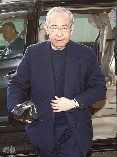 控方稱郭炳江及郭炳聯花費千萬元行賄許仕仁,正是希望了解政府運作及政府人員包括時任特首曾蔭權想法。(李紹昌攝)(明報製圖) 控方稱郭炳江及郭炳聯花費千萬元行賄許仕仁,正是希望了解政府運作及政府人員包括時任特首曾蔭權想法。(李紹昌攝)(明報製圖)