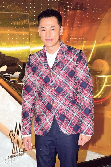 剛與千語BB歐遊回港的林峯,出席活動時春風滿面。(攝影﹕梁迺楠)周汶錡與周麗淇姊妹檔出席活動。(攝影﹕梁迺楠) 剛與千語BB歐遊回港的林峯,出席活動時春風滿面。(攝影﹕梁迺楠)周汶錡與周麗淇姊妹檔出席活動。(攝影﹕梁迺楠)