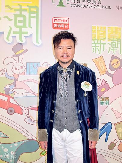 艾威已約滿港視,不排除再跟無綫合作。(攝影/記者﹕柯美)蘇玉華自認是精明消費者,愛簡約生活。(攝影/記者﹕柯美) 艾威已約滿港視,不排除再跟無綫合作。(攝影/記者﹕柯美)蘇玉華自認是精明消費者,愛簡約生活。(攝影/記者﹕柯美)