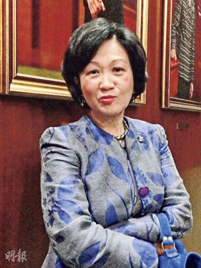葉劉淑儀話咁大個女都未去過台灣,家諗緊好唔好2016年台灣總統選舉時去台灣觀戰取經。(楊康琪攝) 葉劉淑儀話咁大個女都未去過台灣,家諗緊好唔好2016年台灣總統選舉時去台灣觀戰取經。(楊康琪攝)