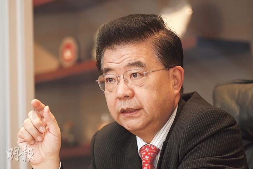 中銀國際英國保誠資產管理董事長、金發局成員謝湧海指出,要警惕外圍股市在滬港通車之際高位散貨,導致港股、A股下跌。(李紹昌攝) 中銀國際英國保誠資產管理董事長、金發局成員謝湧海指出,要警惕外圍股市在滬港通車之際高位散貨,導致港股、A股下跌。(李紹昌攝)